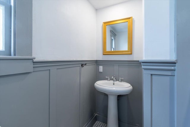 3 Salt Pond Rd, Friendship, ME 04547 - bathroom with a decorative wall and a wainscoted wall