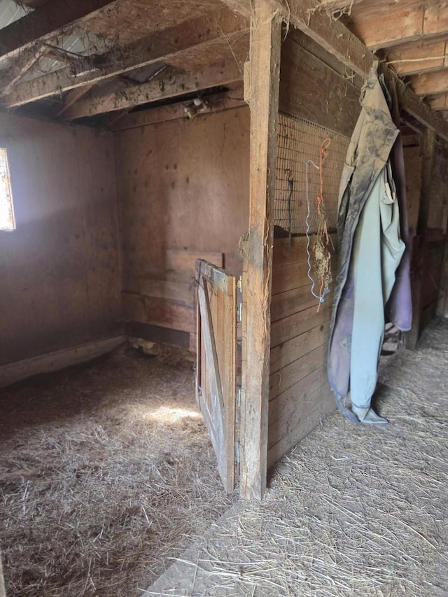 192 Old Bangor Rd, Newport, ME 04953 - view of horse barn