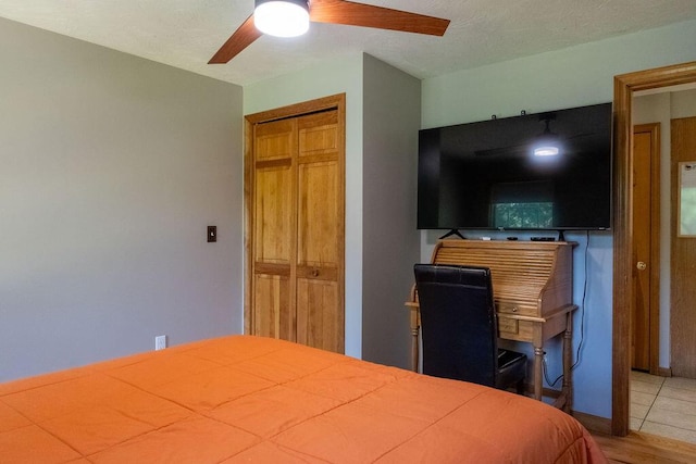 3350 Middle Rd, Sidney, ME 04330 - bedroom featuring a ceiling fan