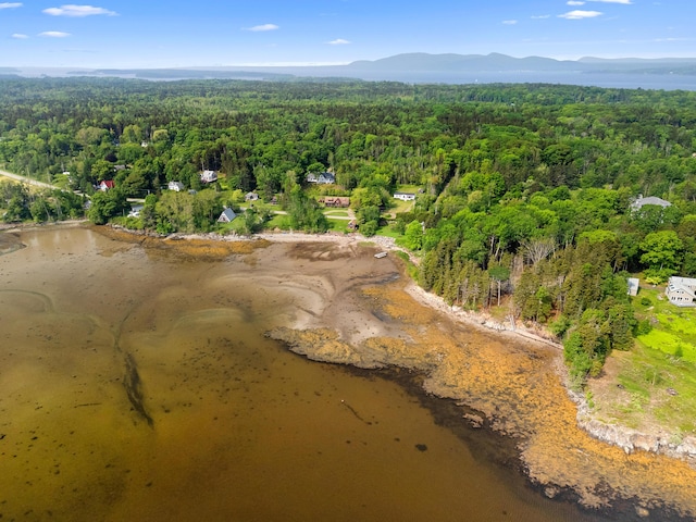 389 Main Rd, Islesboro, ME 04848