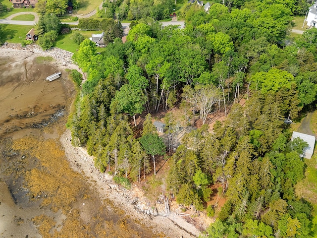 389 Main Rd, Islesboro, ME 04848