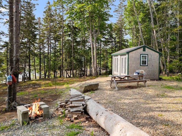 389 Main Rd, Islesboro, ME 04848