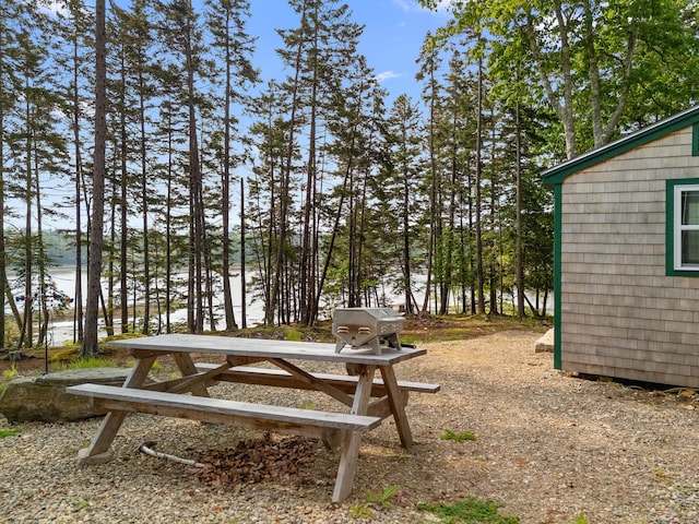 389 Main Rd, Islesboro, ME 04848