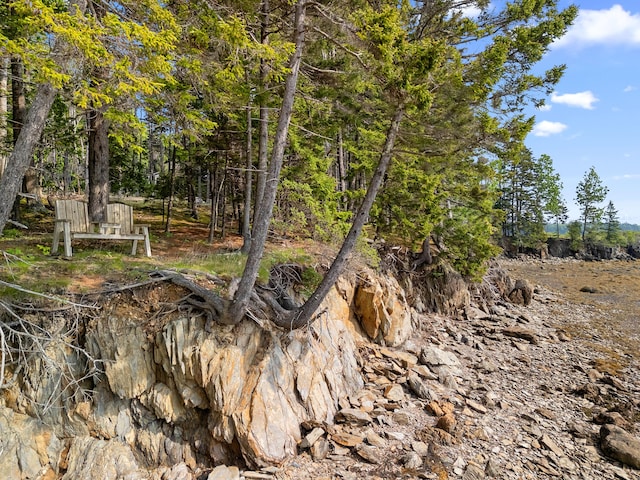 389 Main Rd, Islesboro, ME 04848
