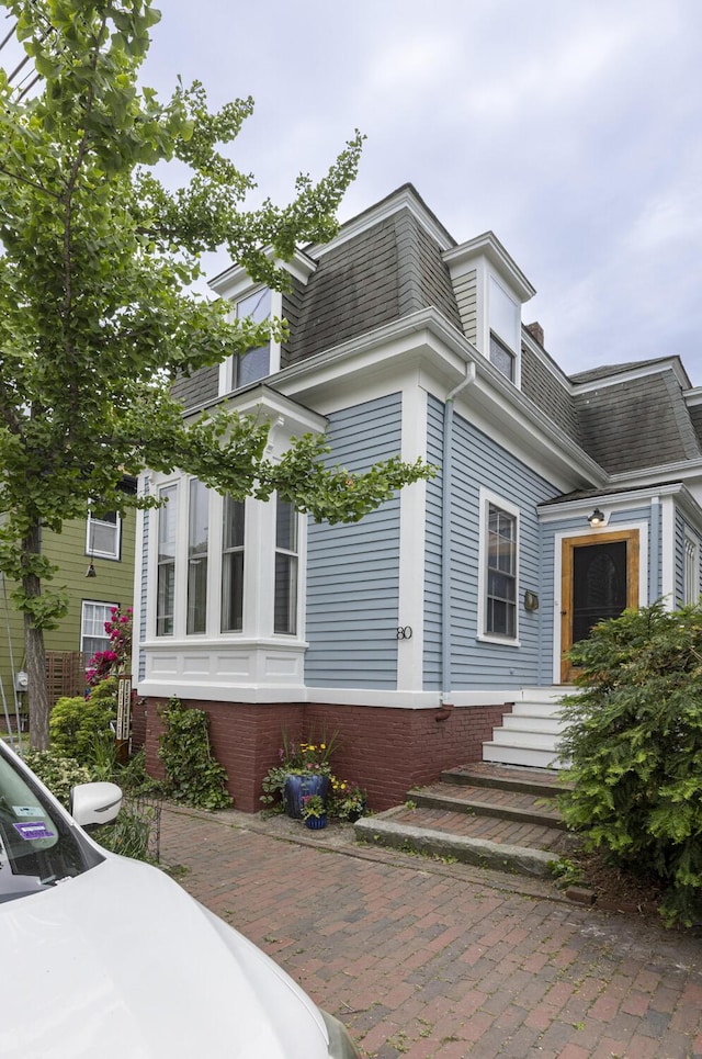 80 Melbourne St, Portland, ME 04101 - view of side of home