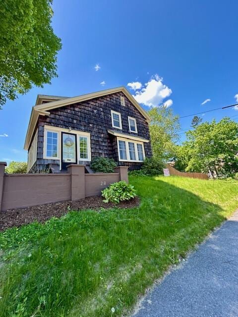 28 Holly St, Auburn, ME 04210 - view of side of property