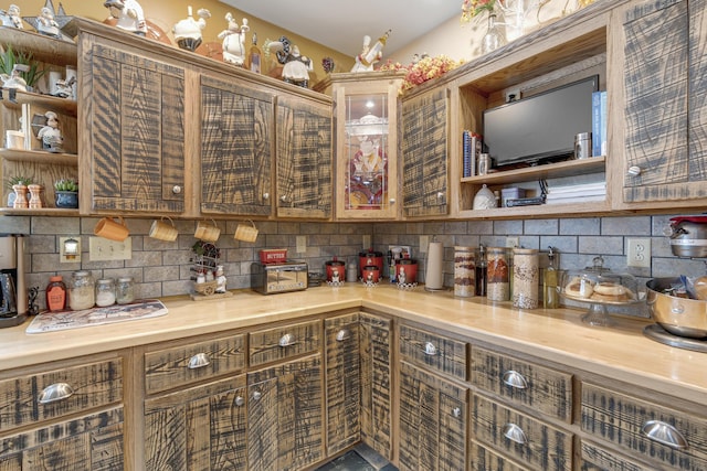16 Keystone Spring Rd, Poland, ME 04274 - bar with tasteful backsplash