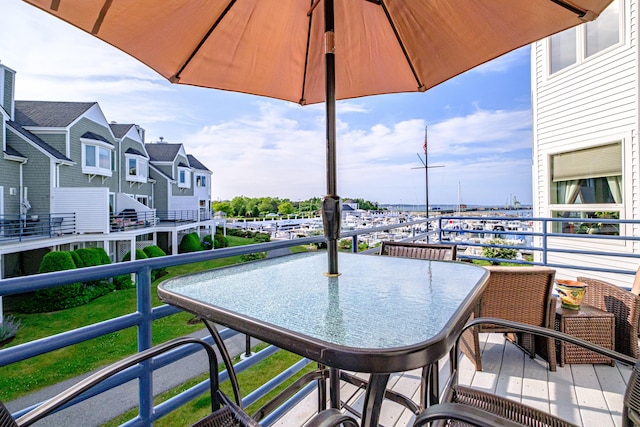 148 Breakwater Dr Unit 17, South Portland, ME 04106 - balcony with outdoor dining space
