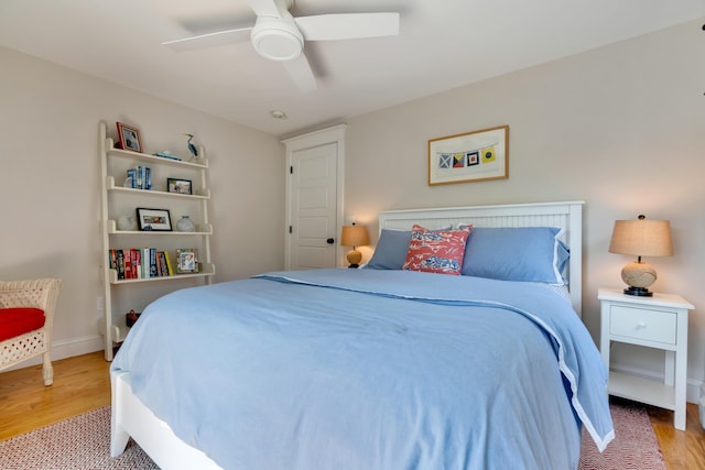 13 Norwood Ln, Kennebunkport, ME 04046 - bedroom with wood finished floors and a ceiling fan