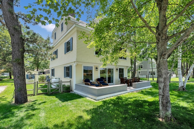 13 Norwood Ln, Kennebunkport, ME 04046 - back of property featuring a gate and a deck