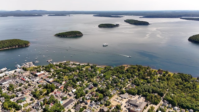 7 Grason Ln, Bar Harbor, ME 04609