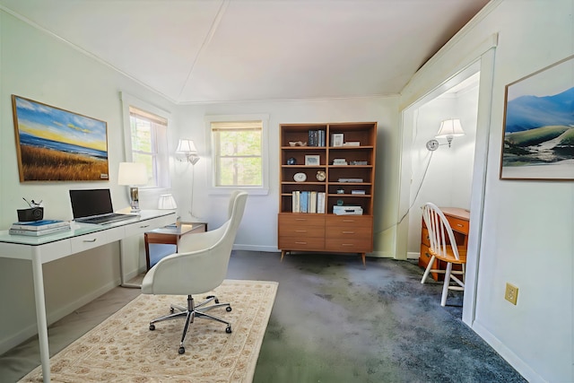 31 Herrick Rd, Belfast, ME 04915 - home office featuring baseboards