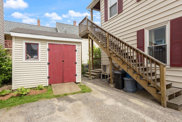 37 Cook St, Auburn, ME 04210 - doorway to property