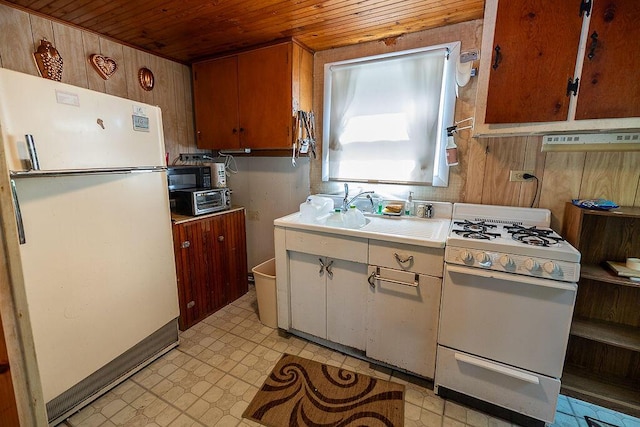42 Tall Pines Rd, Hartland, ME 04943 - photo 16