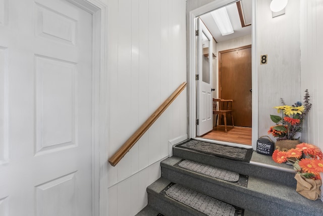 8 Grovemount Ln, Lewiston, ME 04240 - view of stairway