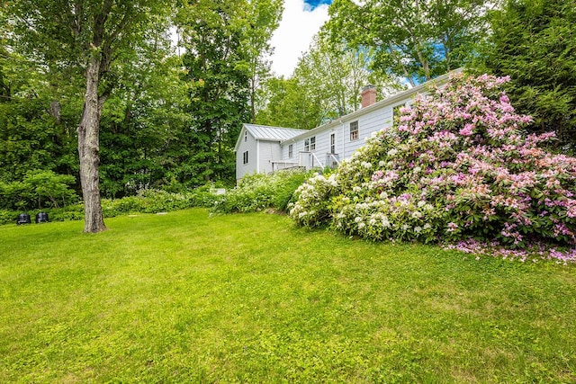 184 Mountain St, Camden, ME 04843 - view of green lawn