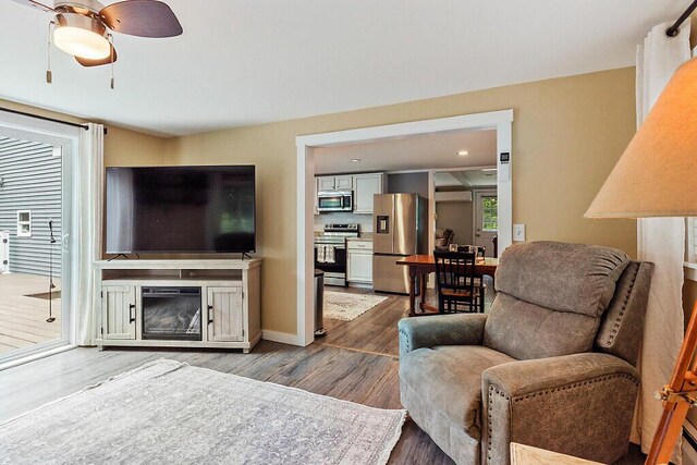 209 Holmes Rd Unit 2, Winthrop, ME 04364 - photo 17