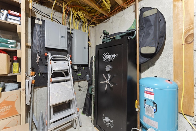 50 Flagg Way, Fayette, ME 04349 - utilities with electric panel
