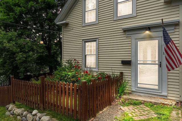 12 Robinson St, Gardiner, ME 04345 - view of side of property