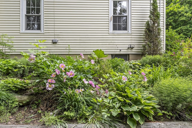 12 Robinson St, Gardiner, ME 04345 - exterior view