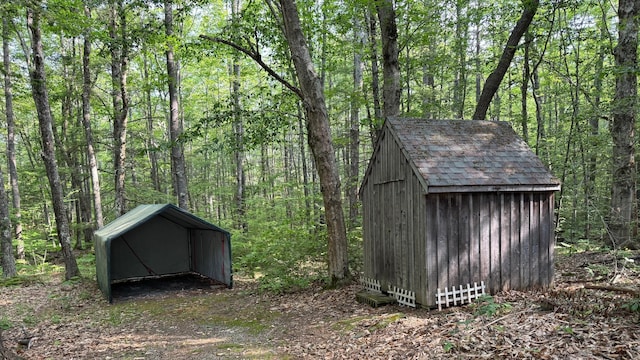 326 Meetinghouse Rd, Wells, ME 04090 - view of shed featuring a view of trees