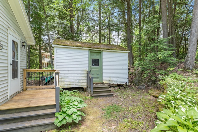 8 N Lakeview Dr, Litchfield, ME 04350 - wooden terrace featuring a storage shed