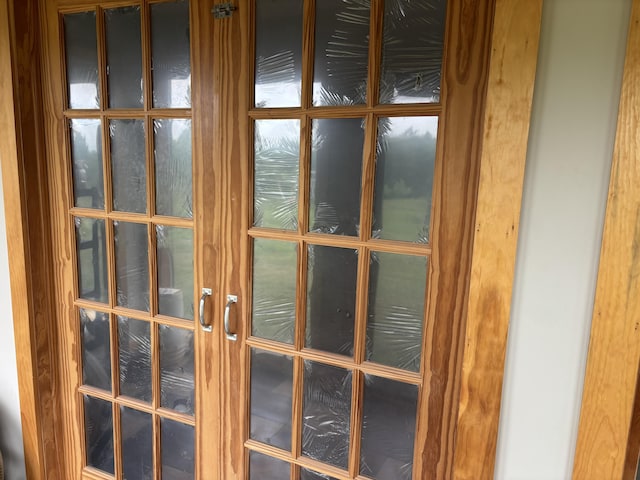 440 Temple Rd, Wilton, ME 04294 - detailed view of french doors