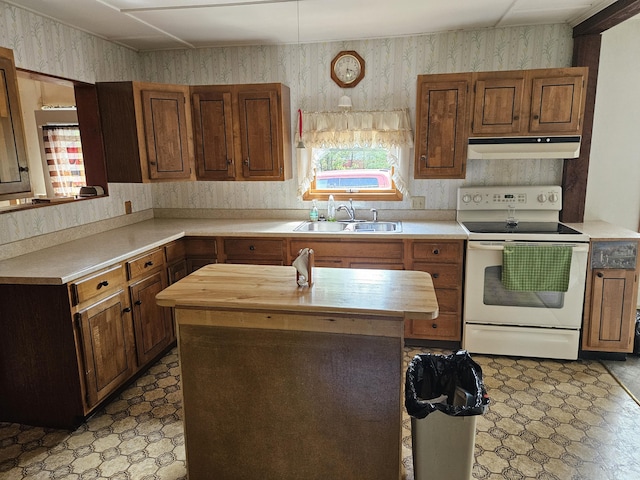 37 Pleasant St, Milo, ME 04463 - photo 8