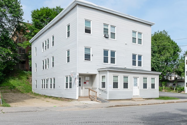 325 Cumberland St, Rumford, ME 04276 - photo 6