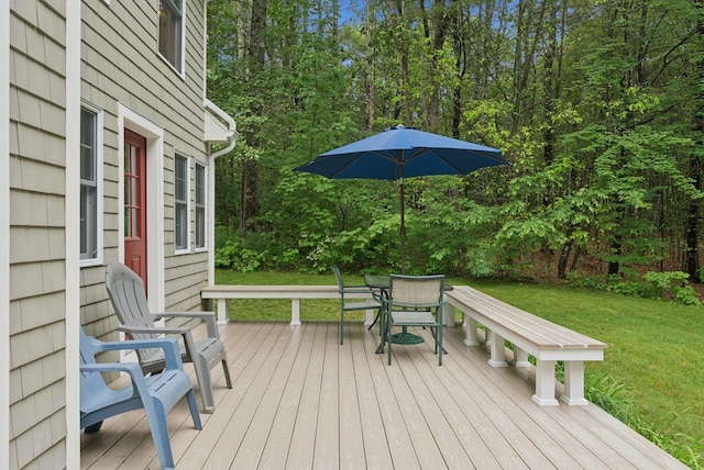 3 Flintlock Ln, Falmouth, ME 04105 - deck with outdoor dining space and a yard