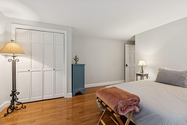 3 Flintlock Ln, Falmouth, ME 04105 - bedroom with light wood-style floors and a closet