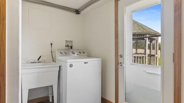 178 Potter Rd, Hudson, ME 04449 - washroom featuring washer / clothes dryer