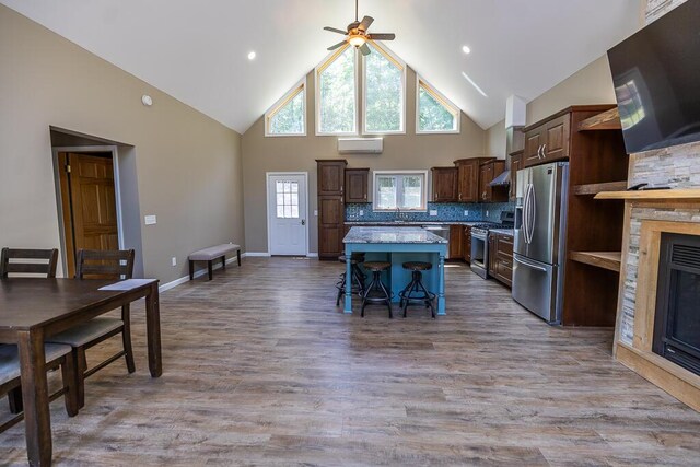62 Mcnally Rd, Saint Albans, ME 04971