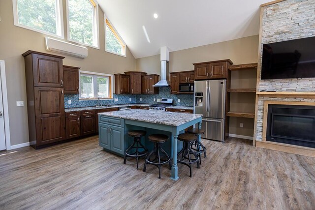 62 Mcnally Rd, Saint Albans, ME 04971