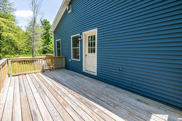62 Mcnally Rd, Saint Albans, ME 04971