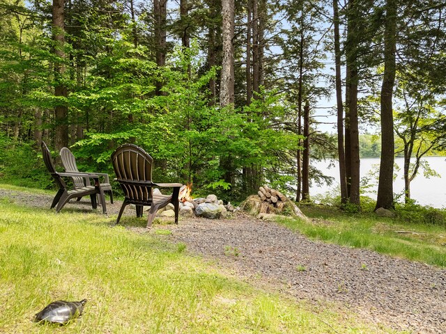 660 Sprague Rd, Waldoboro, ME 04572 - view of yard with a water view
