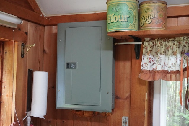 866 School St, Perkins Twp, ME 04294 - utility room with electric panel