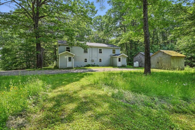38 Hardscrabble Ln, Richmond, ME 04357