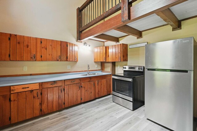 38 Hardscrabble Ln, Richmond, ME 04357