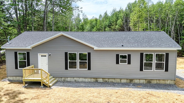 4 Willis Rd, Benton, ME 04901 - manufactured / mobile home featuring a shingled roof