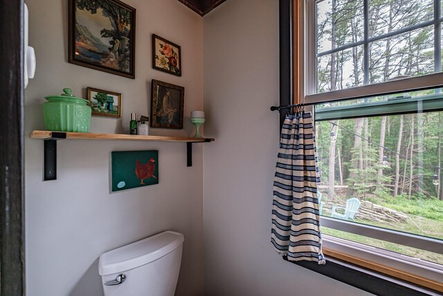 860 Gardiner Rd, Wiscasset, ME 04578 - half bath with toilet