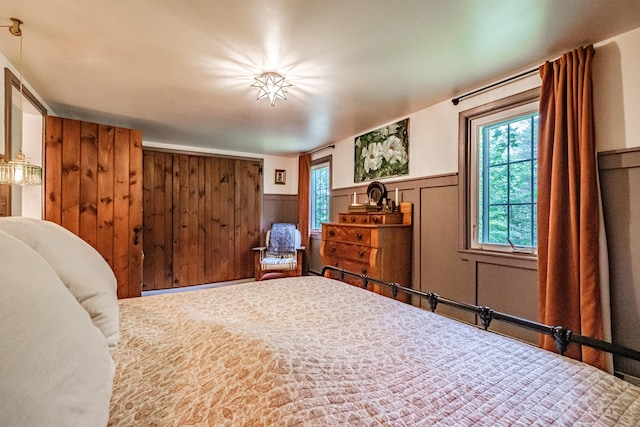 860 Gardiner Rd, Wiscasset, ME 04578 - bedroom featuring a wainscoted wall