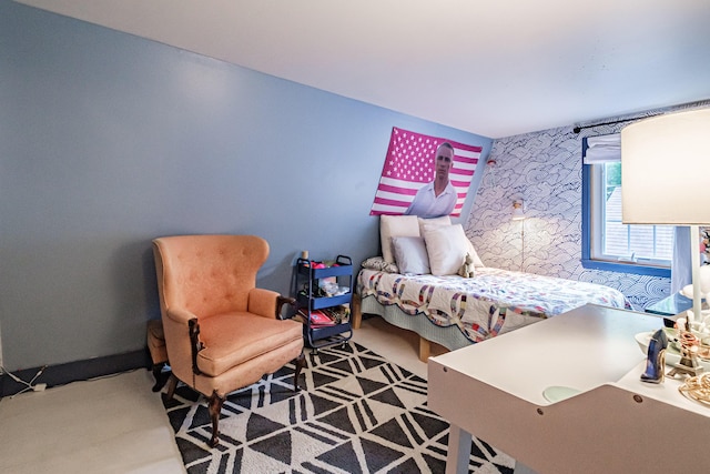 860 Gardiner Rd, Wiscasset, ME 04578 - bedroom with wallpapered walls