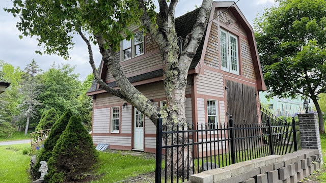 29 Washington St, Eastport, ME 04631 - photo 9