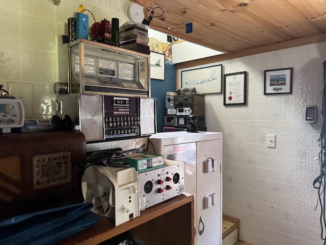 34 Roberts St, Caribou, ME 04736 - photo 9
