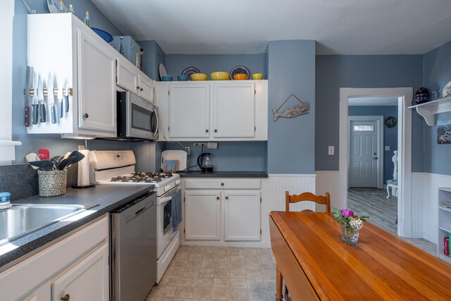 31 Bay St, Boothbay Harbor, ME 04538 - photo 8