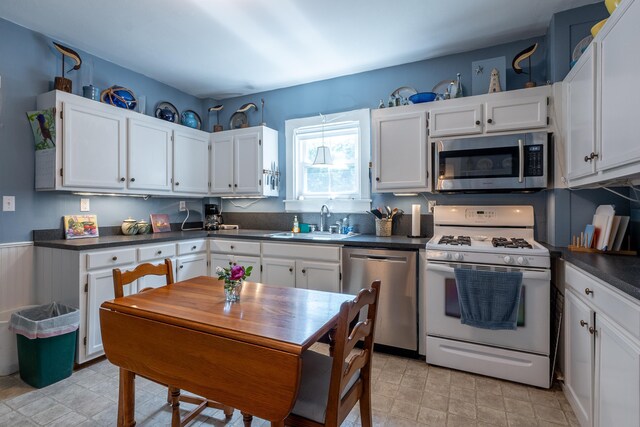 31 Bay St, Boothbay Harbor, ME 04538 - photo 9