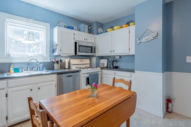 31 Bay St, Boothbay Harbor, ME 04538 - photo 10