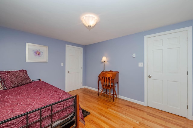 15 Vine St Unit B, South Berwick, ME 03908 - bedroom with light wood-type flooring and baseboards
