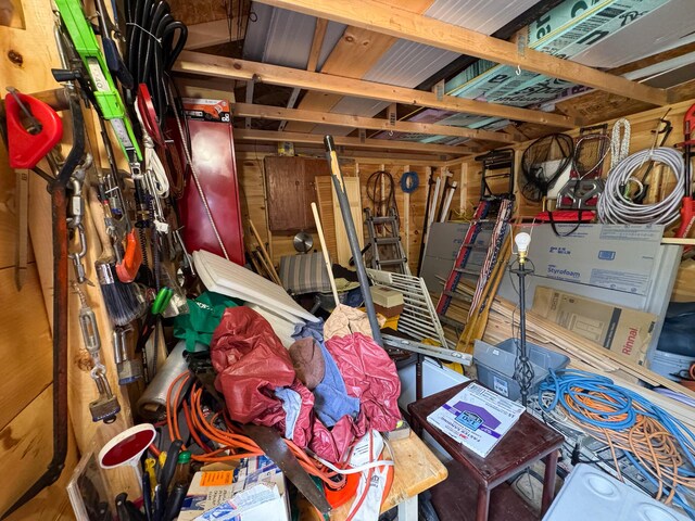 147 Loop Rd, Lincoln, ME 04457 - view of storage area